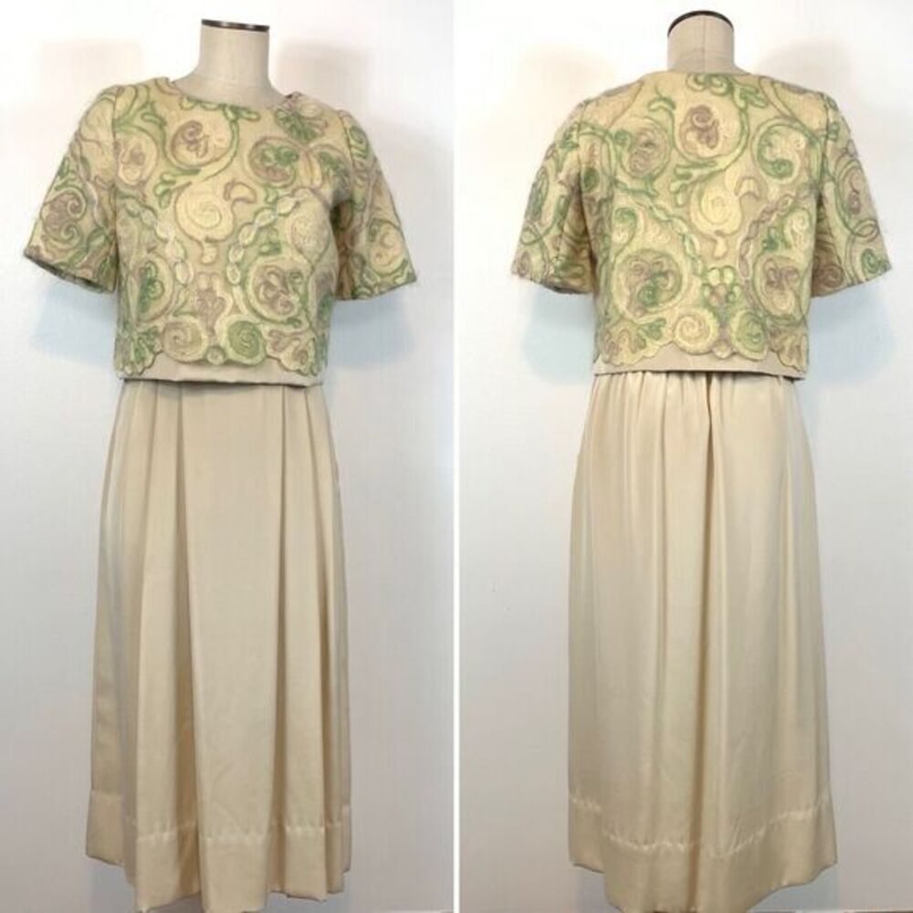 VTG Handmade Designer Cropped Abstract Top and High Waisted A-Line Skirt